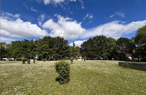 Stylish studio apartment with beautiful terrace near Audi - Photo 43