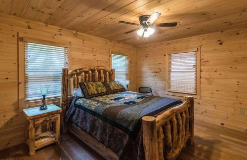 Majestic mountaintop cabin, hot tub, fireplaces - Foto 37