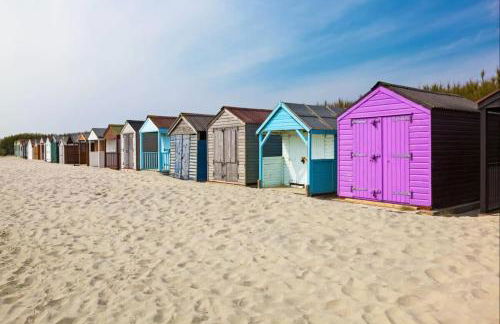 Countryside Bungalow for 4 Close to Beaches - Foto 56