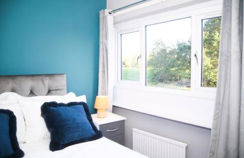 House Sleeps 8 with Garden and Parking - Foto 12