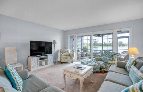 Beachy Vibes - 2BR w lake views & screened sunroom - Foto 27