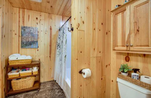 Lakefront Paradise with Private Boat Dock and Patio - Foto 23