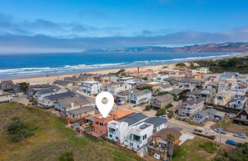Steps to the Beach! Rooftop Deck! Firepit & BBQ! - Photo 21
