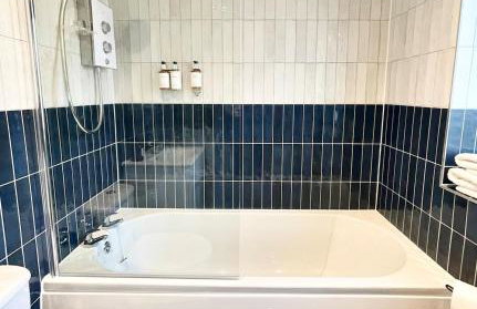 Barton Suites Luxury Home 2 of 2 Sleeps 6 - Foto 18