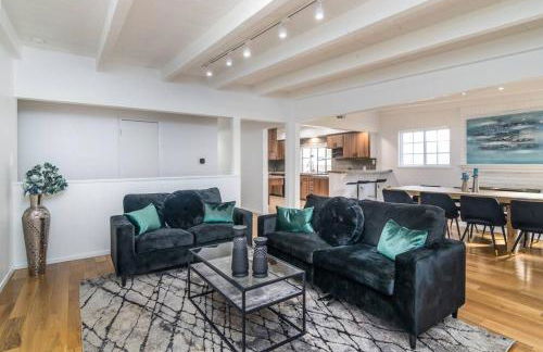 4 Bedroom house large pool & spa in prime location - Foto 1