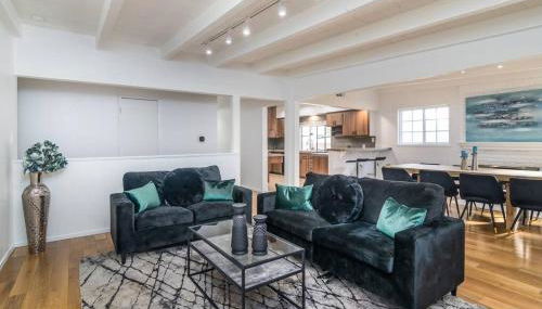 4 Bedroom house large pool & spa in prime location - Foto 1