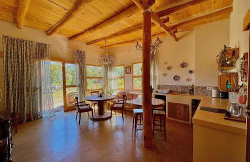 Nature Sanctuary, a semi-detached house on an ecological & sustainable farm - Foto 1