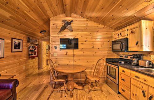 Parsons Cabin with Fire Pit and River Access! - Foto 9