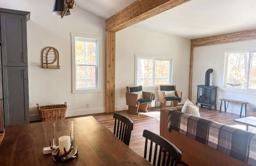 Lakeside Cabin - Serene Retreat with Lake Monroe Views and Wraparound Deck in Brown County - Foto 27