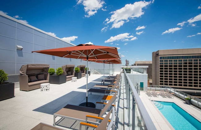 Cozy Condo Crystal City Rooftop - Photo 34