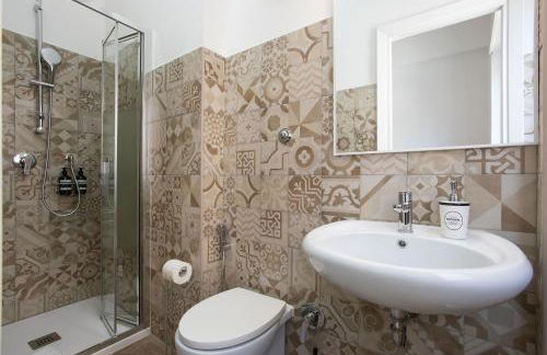 Ampio appartamento familiare Metro A a 50m - Foto 61