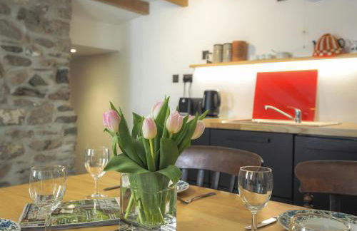 Yr Hal Llangrannog - Photo 4