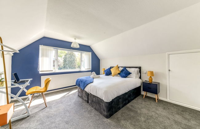 Contemporary 4 Bedroom Detached House With Parking and City Links - Foto 16