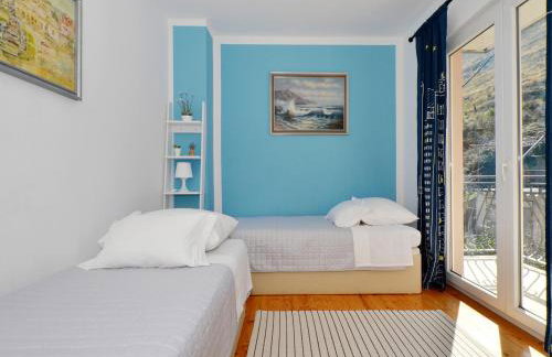 Holiday Home Žrnovnica - Photo 33