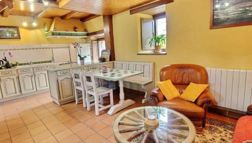 Maison charmante à Trédrez-Locquémeau avec jardin et terrasse - Foto 5