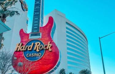 Endless Summer Retreat with Private Pool near Beach - Foto 42