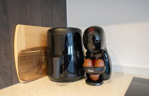 Luxury 1-Bed Flat - Free Parking - Photo 14