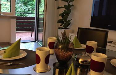 Apartment - zentrumsnah, eigener Parkplatz und großer Balkon ins Grüne - Foto 8