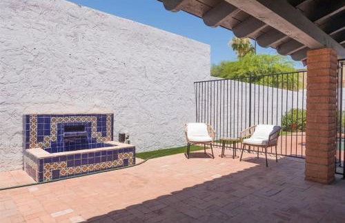 Spacious Arcadia Lite house w pool mtn views - Photo 32