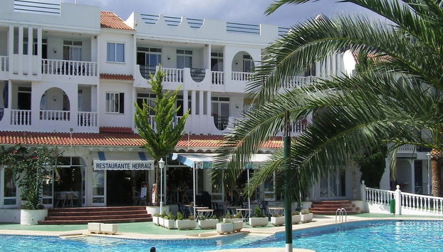 APCOSTAS Habitat Playa Romana 2/6 Personas - Foto 2