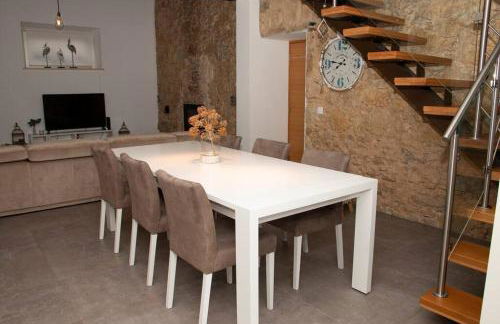 Beautiful cozy cottage near Nazaré, Leiria&Batalha - Foto 1