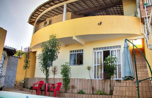 Casa com Churrasqueira e Piscina em Camacari BA - Foto 1