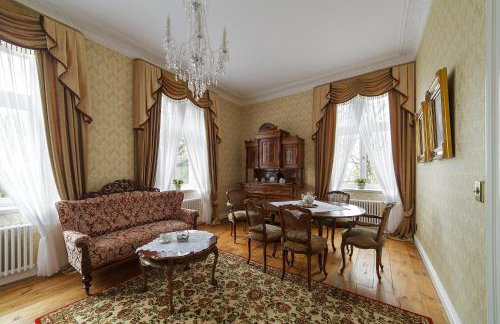 Pałac Gruszów - Foto 13