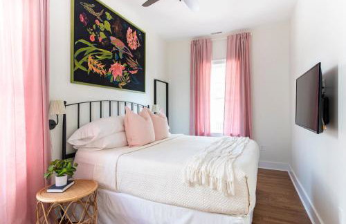 Bourbon Suites -Foodies -Bourbon -2 Living Rooms - Foto 8