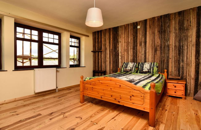 Pleasant Holiday Home in Erezée Ardennes with Hot Tub, Sauna - Photo 2