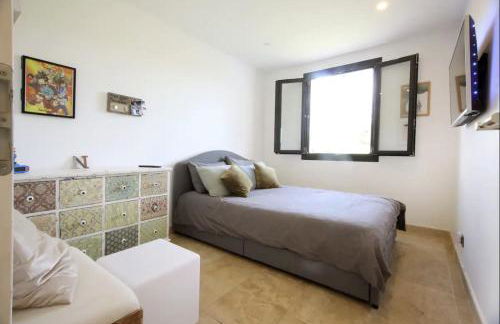 VILLA SAINTE BAUME Piscine Jacuzzi tout confort - Photo 24