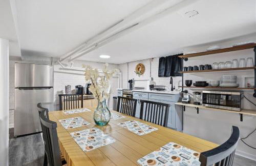 Airport Haven - Cozy 2BR Apt 5 Min Away - Foto 9