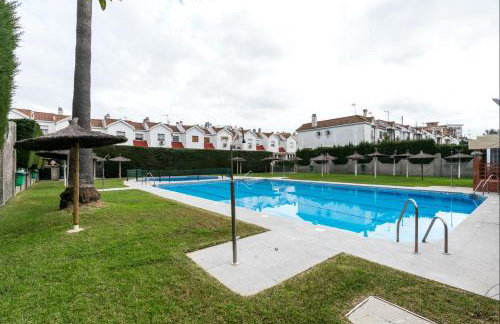 BeHouse Mairena - Photo 24
