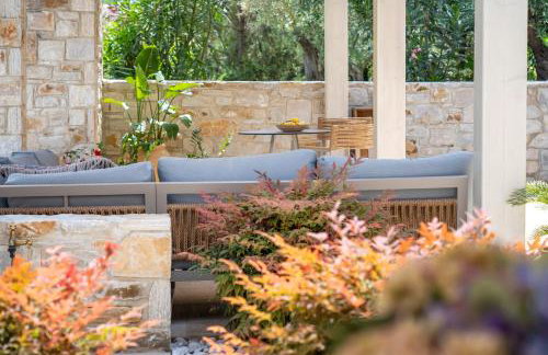 Villa Teresa Luxury Suites - Photo 7