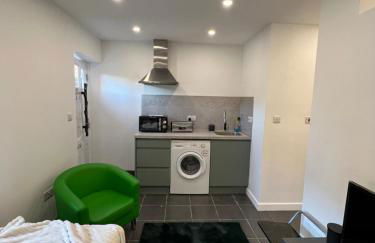 Modern flat in Egham by Royal Holloway University Royal Ascot and Windsor near Heathrow Airport - Foto 23