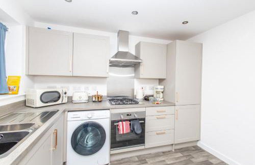 Willow by Alt-Stay - 3 Bed Home - Parking, WiFi & EV Plug - Contractors & Relocations - Weekly & Monthly Rates - Foto 26