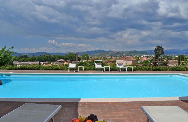 Villa Faccioli Deodara With Shared Pool - Foto 1
