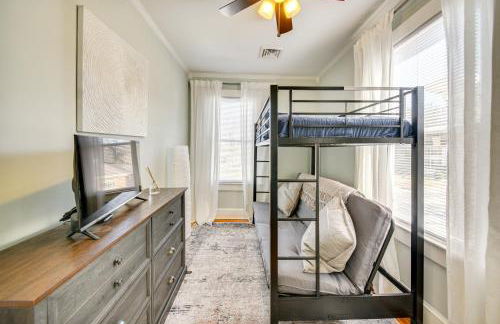 Family-Friendly Main St Gloucester Apt with Balcony! - Foto 18