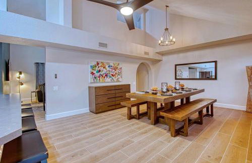 ESTRELLA - Renovated with PATIO, BBQ, POOL & SPA - Foto 24