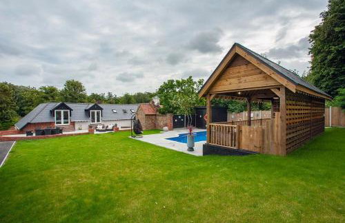 Luxury retreat 32c pool jacuzzi games bar oasis - Foto 34