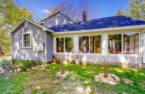 Hike, Fish, Ski! Coos Canyon Lodge in Maine - Foto 1