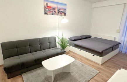 Modern, quiet apartment right by S-Bahn - close to Munich & airport - Foto 1