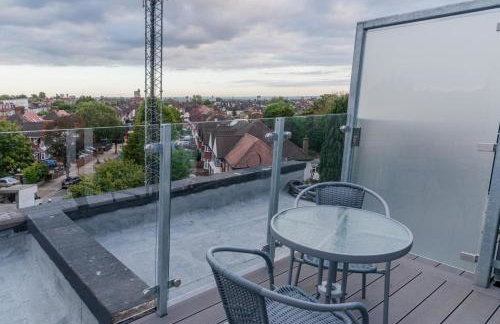 Newly Refurbished 2 bed with Fantastic View - Foto 38