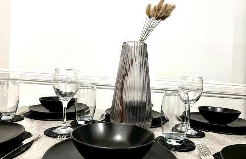 Serviced 4 bed 2 bath Manor Park House - Foto 36