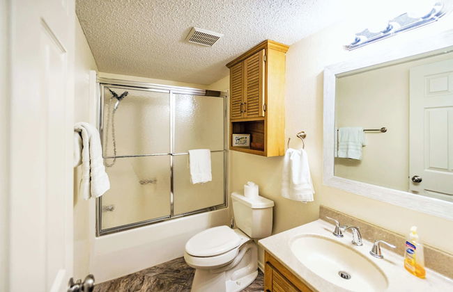 Serenity Now Quiet 4 BDR Next to Margaritaville! - Photo 21