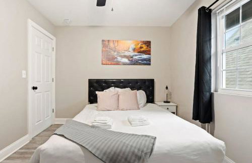 Chic Boho Retreat Near Downtown - Photo 48