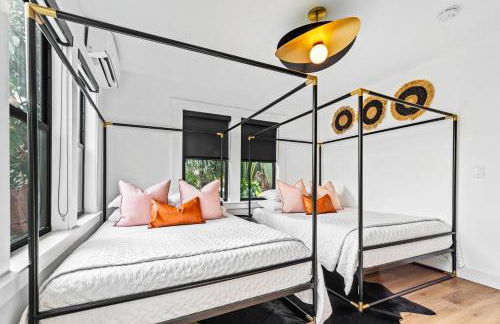 Hacienda Flamingo Unit 2 - Expansive 3BR Retreat with Style & Comfort - Foto 8