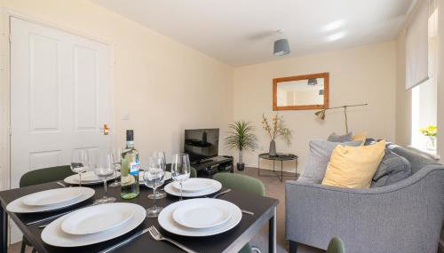 Swindon Modern Large House with Garden Sleeps 7 - Foto 3