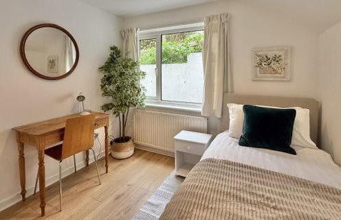 3 Bed Cottage in Central Topsham overlooking the River Exe with Parking - Foto 7