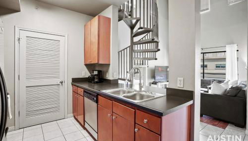 King Beds and Patio Dining in ATX West Campus Gem - Foto 4