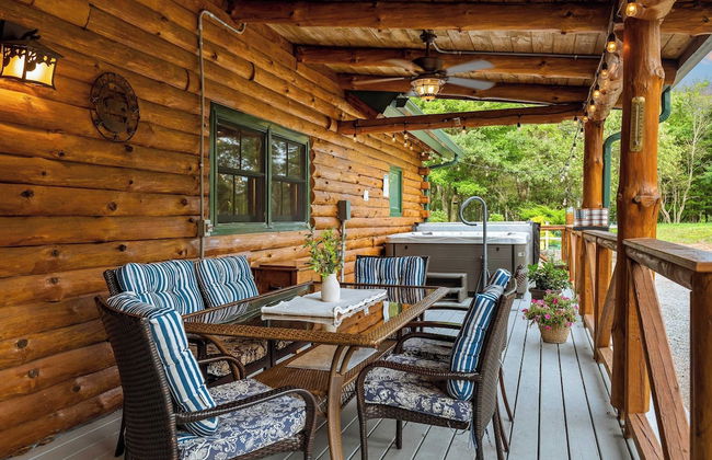 The Bigwood Cabin by Avantstay Hot Tub, Firepit, Pool Table, Private Yard - Photo 60